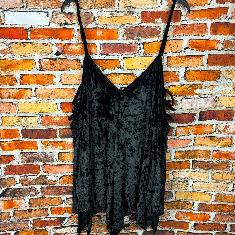 POL Crushed Velvet Black Tank Size Large
